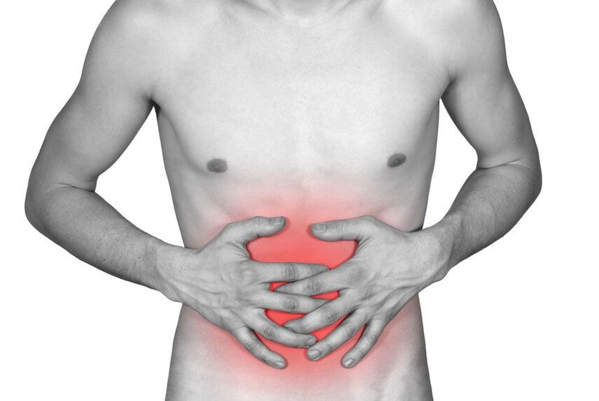A person's abdominal pain can be a symptom of the presence of parasites. 